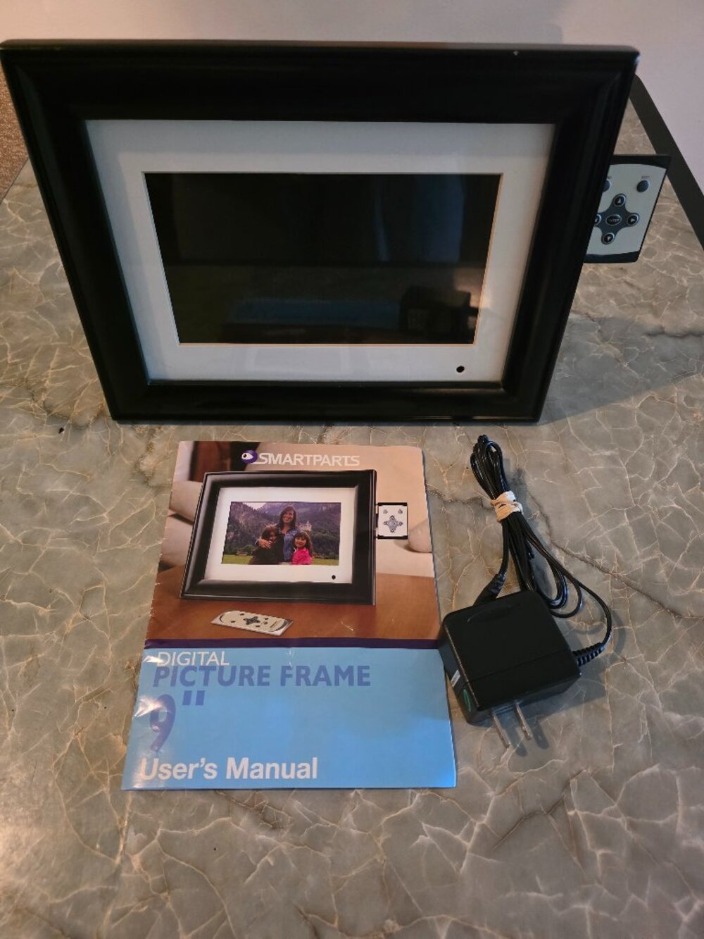 Smartparts SP90MW 9" Digital Picture Frame